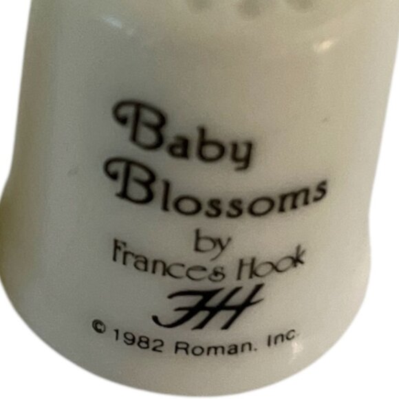 Vintage Frances Hook Porcelain Thimble Set – Baby Blossoms & Trees So Tall – 198 - Picture 4 of 5